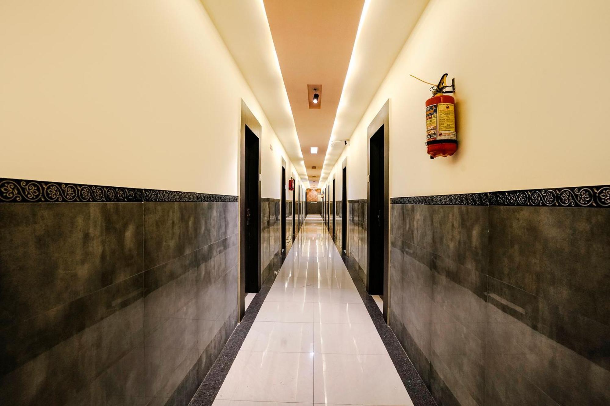 Kolshet Fabhotel Sai Vihar מראה חיצוני תמונה