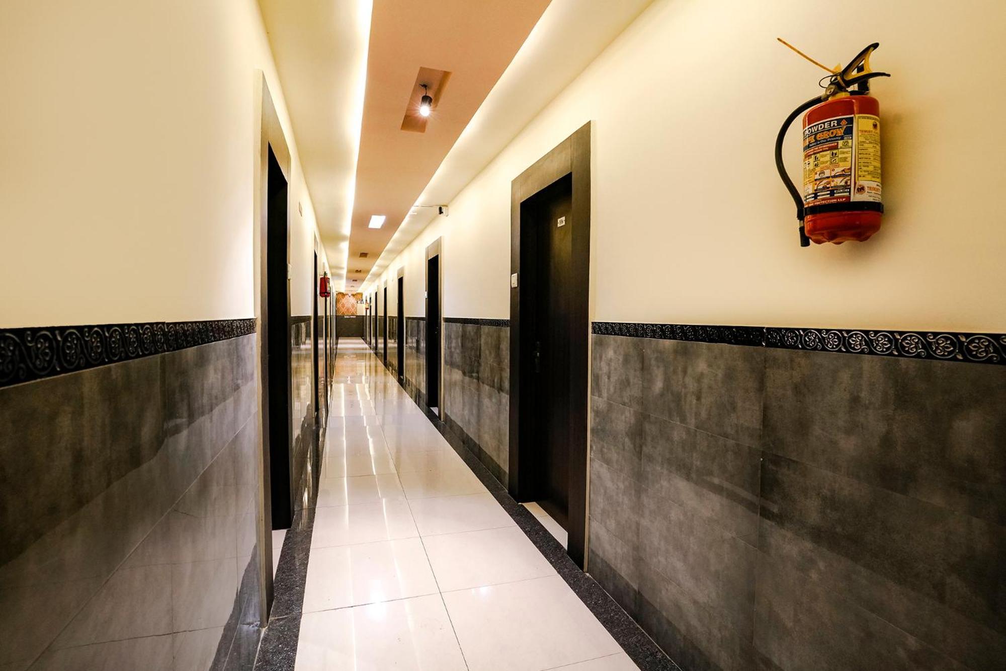 Kolshet Fabhotel Sai Vihar מראה חיצוני תמונה