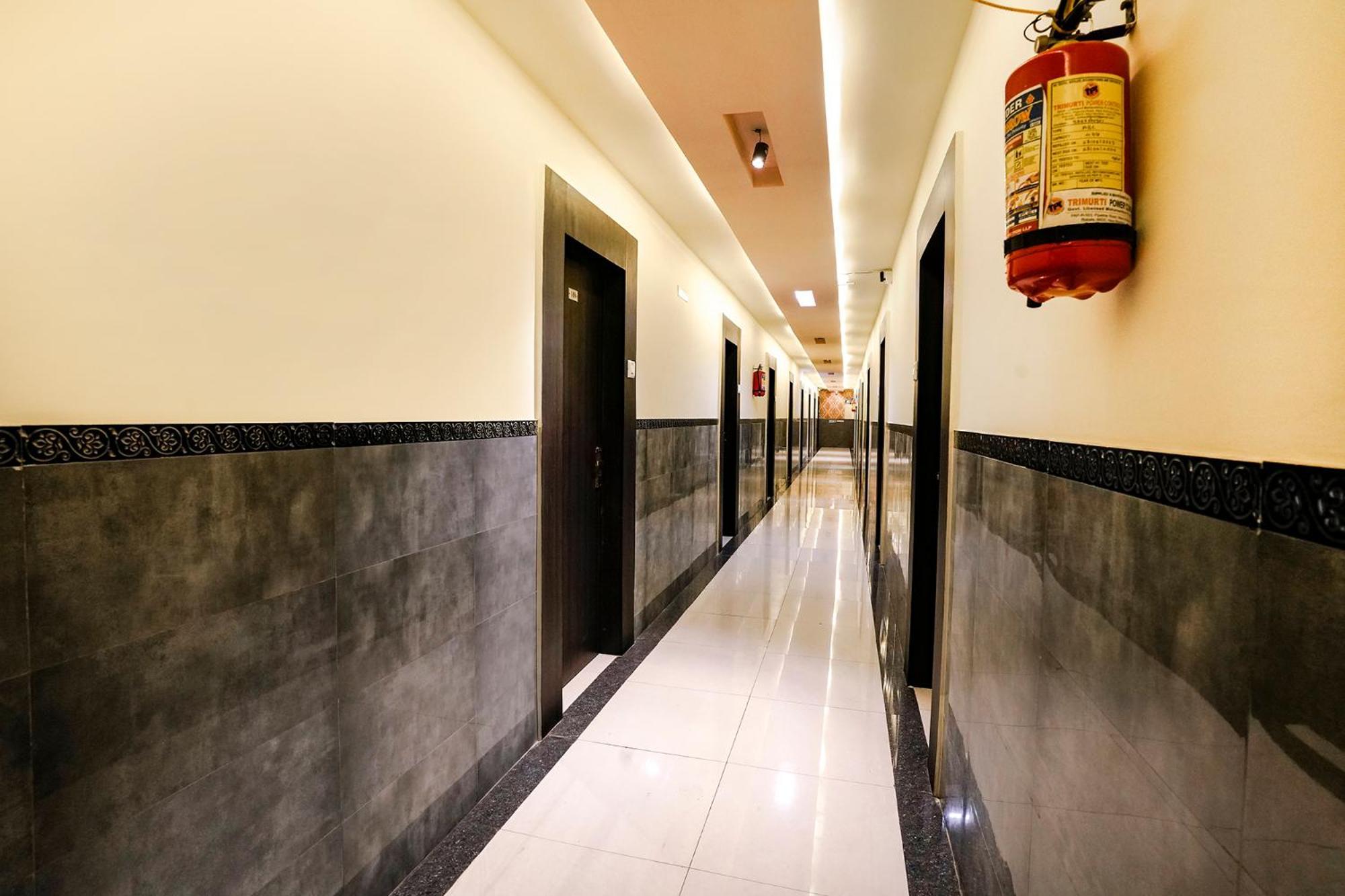 Kolshet Fabhotel Sai Vihar מראה חיצוני תמונה